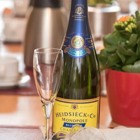 Het Groote Genoegen Bed & Breakfast 4*