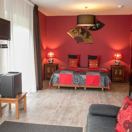 Het Groote Genoegen Bed & Breakfast 4*